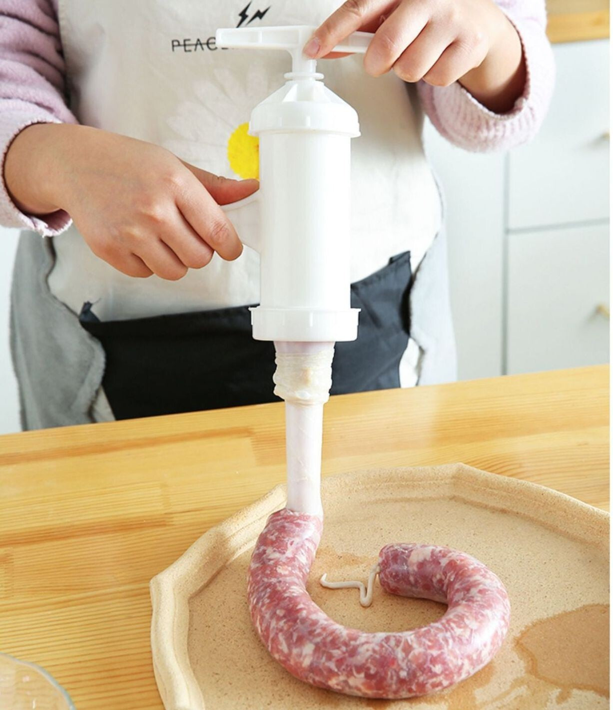 Kitchen Manual Noodle Pasta Sausage Maker Mold for Home Use