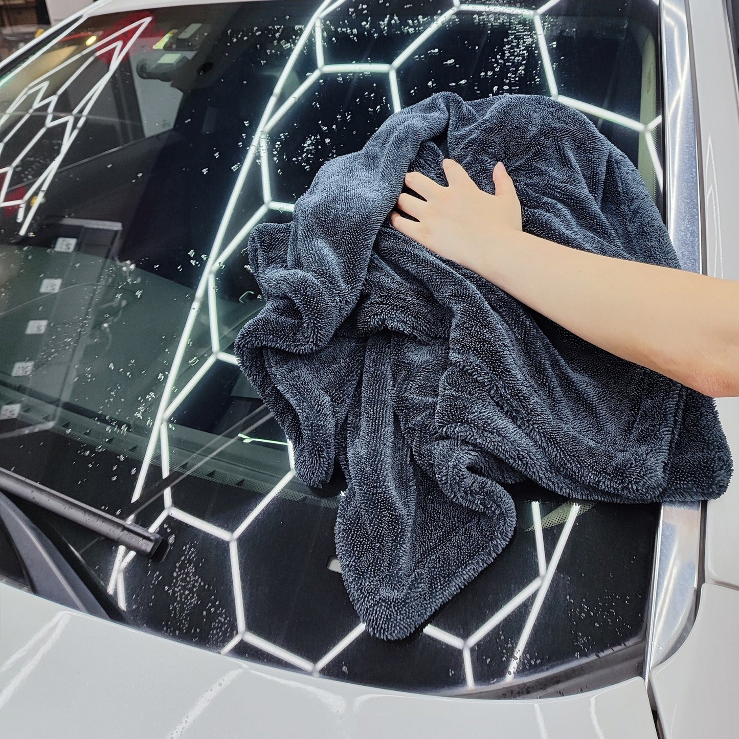  Water Absorbing Car Wash Microfiber Drying Towel Twisted Loop 1500GSM 24 X 36"